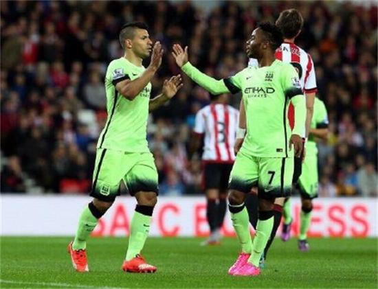 在足球比赛 在足球比赛